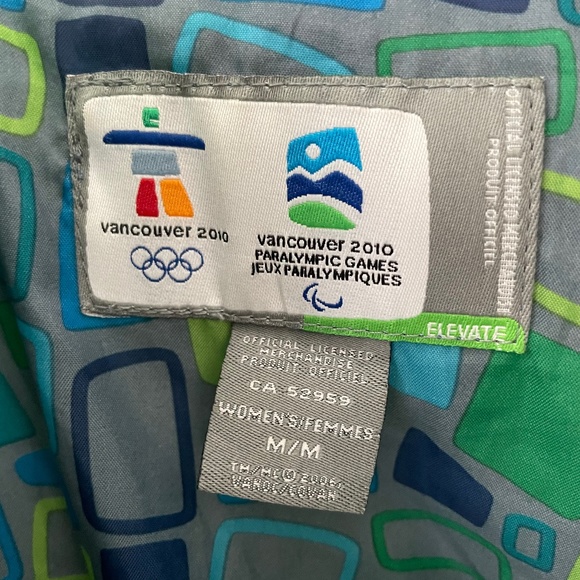 Vancouver 2010 Official Olympics Insulated Jacket - Picture 3 of 8